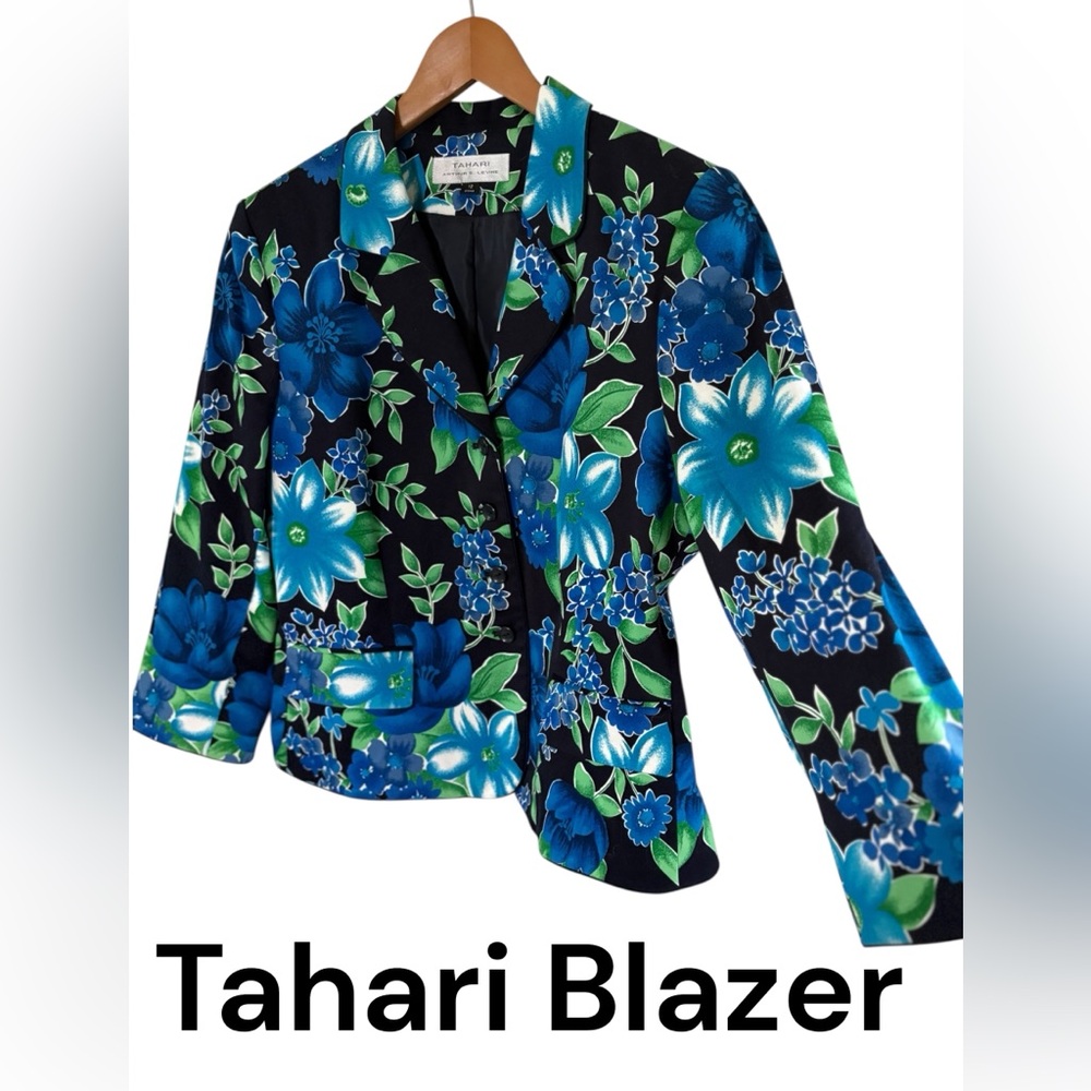 Tahari-Floral cotton blazer Arthur S. Levine. Size 12 lined, 3/4 sleeve EUC!